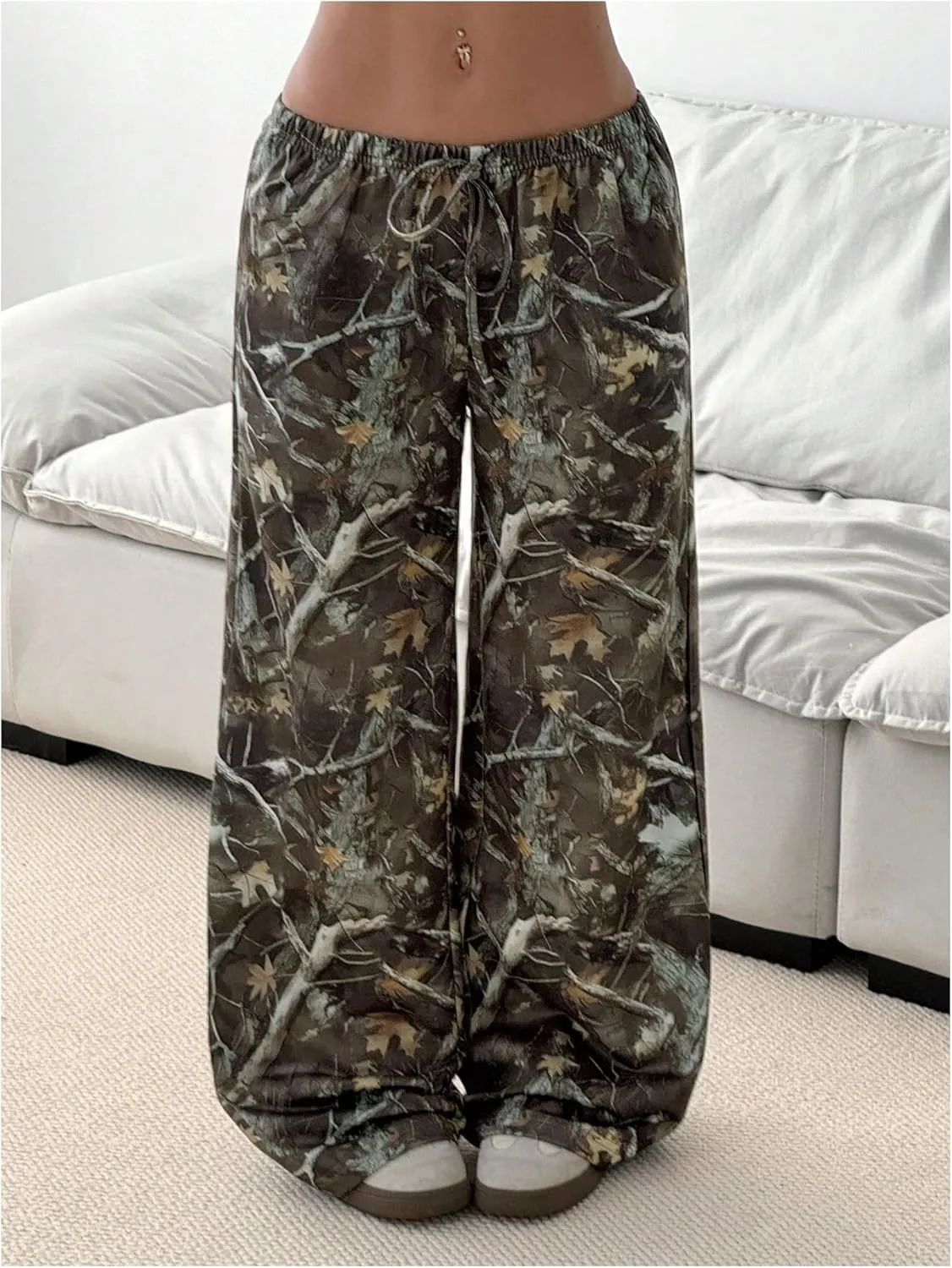 SOLY HUX Women's Camo Sweatpants Y2k Wide Leg Drawstring Baggy Pants with Pockets Streetwear