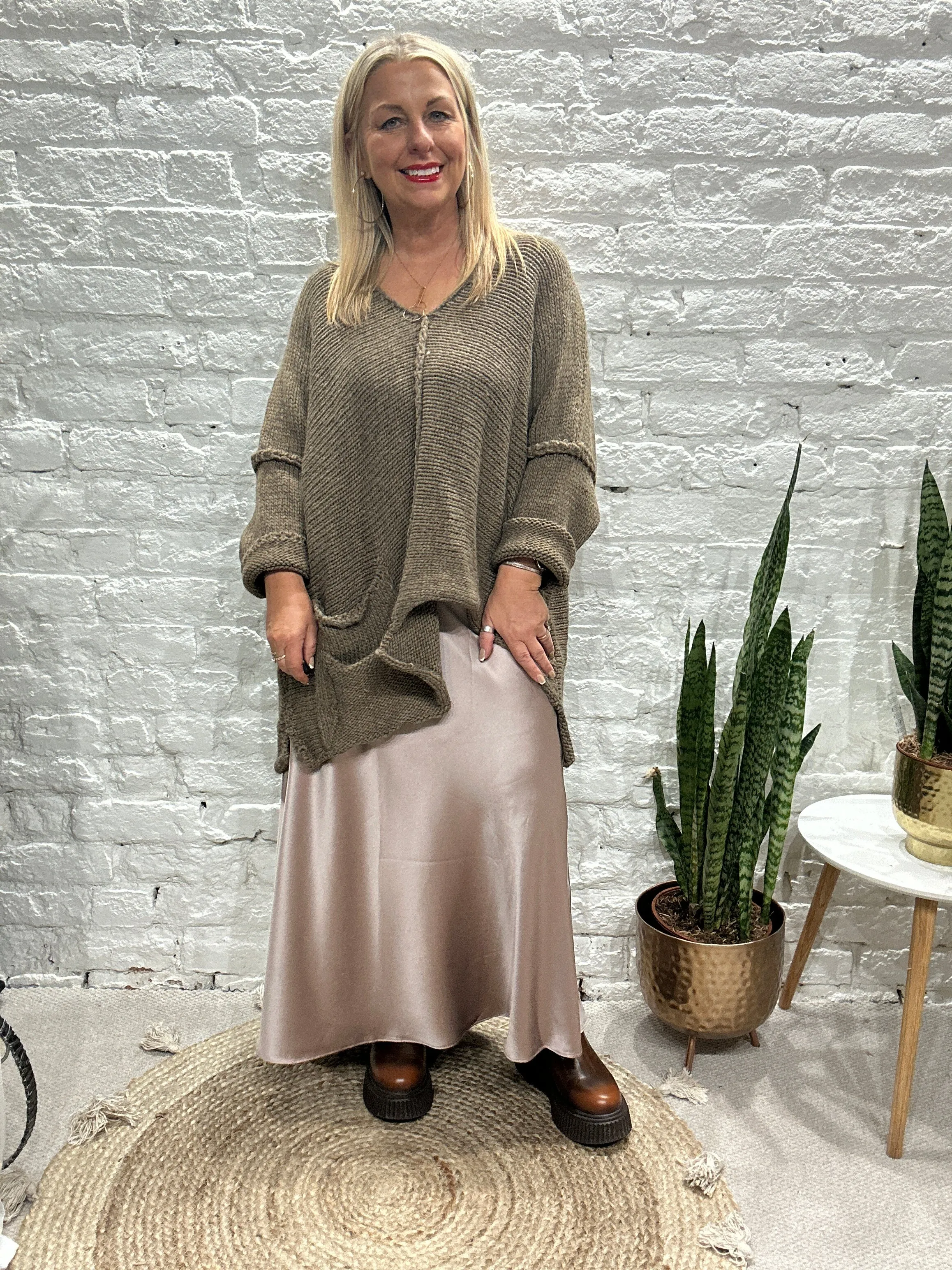The Harper Chunky Cut out Knit Pocket Detail Jumper